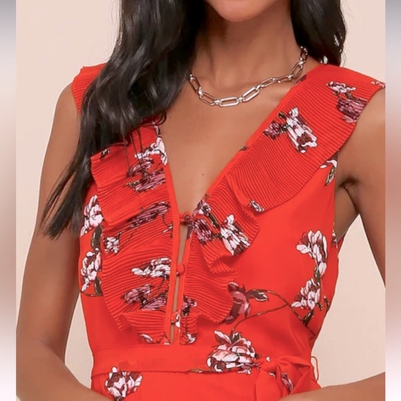 NWT. LULUS Red Orange Floral Print Pleated Chiffon Open Back Maxi Dress Sz Small - Picture 2 of 5